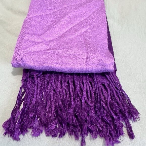 Pashmina Shawl Wrap Cashmere Silk Scarf in Purple/Lavender 26in x 75 in - Picture 14 of 16